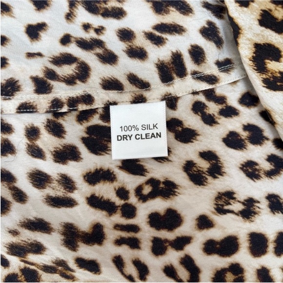 Tommy Bahama Leopard Blouse Lovely Leo Button Front Shirt Silk Brown Size Small - Picture 11 of 11